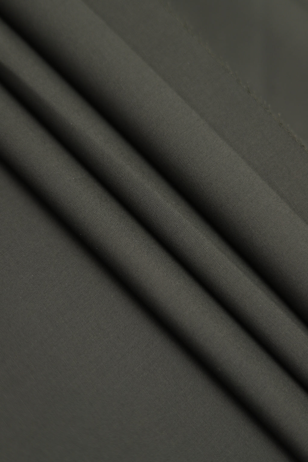 Four Seasons Wash & Wear